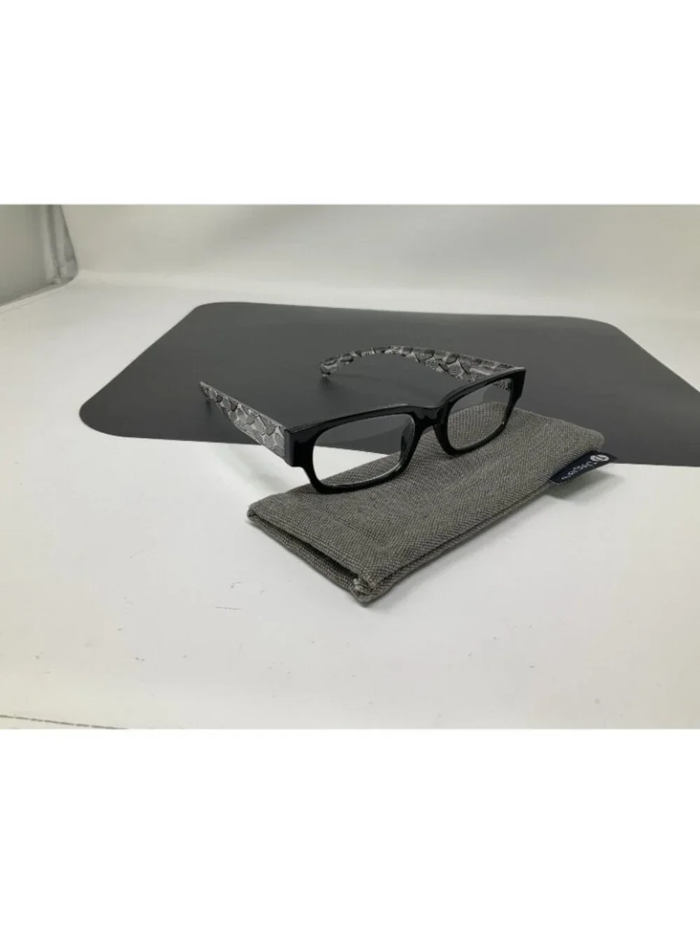 South Beach Peepers Black Reading Glasses +1.25